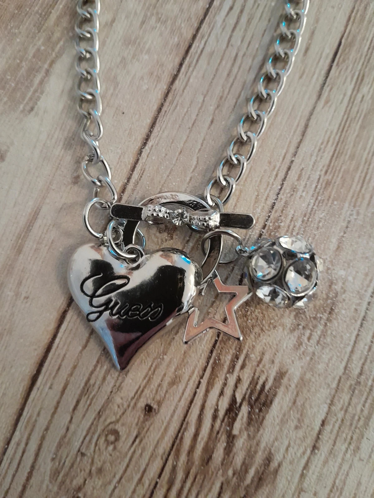 Pulseira de coração e pingentes, prateada, com strass – photo 2